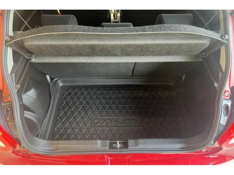 Occasie Suzuki Swift Berline MANUAL RED 17