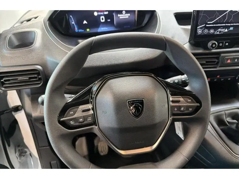 VEHICLE__CONDITION_SERVICE Peugeot Partner STANDARD LIGHT WHITE 12