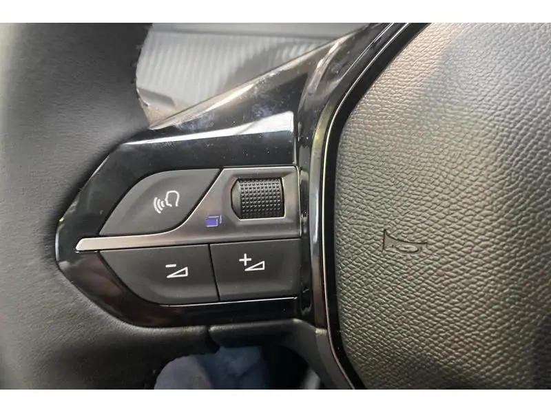 VEHICLE__CONDITION_SERVICE Peugeot 208 ENVY*Véh. de Direction! BLACK 21