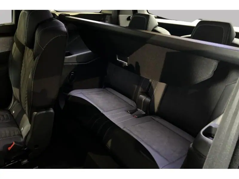 Occasion Peugeot 5008 III & e- GT GREY 23