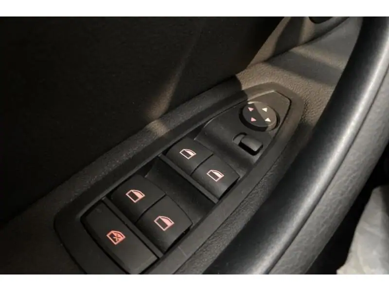 Occasion BMW Serie X X1 sDrive16dA BLACK 17