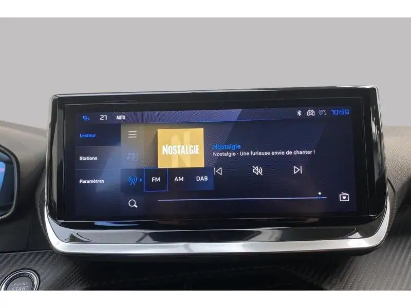 VEHICLE__CONDITION_SERVICE Peugeot 2008 ALLURE WHITE 29