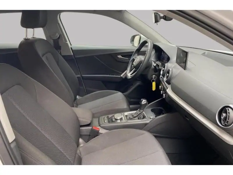 Occasion Audi Q2 Advanced* Caméra GPS JantesAlu WHITE 8