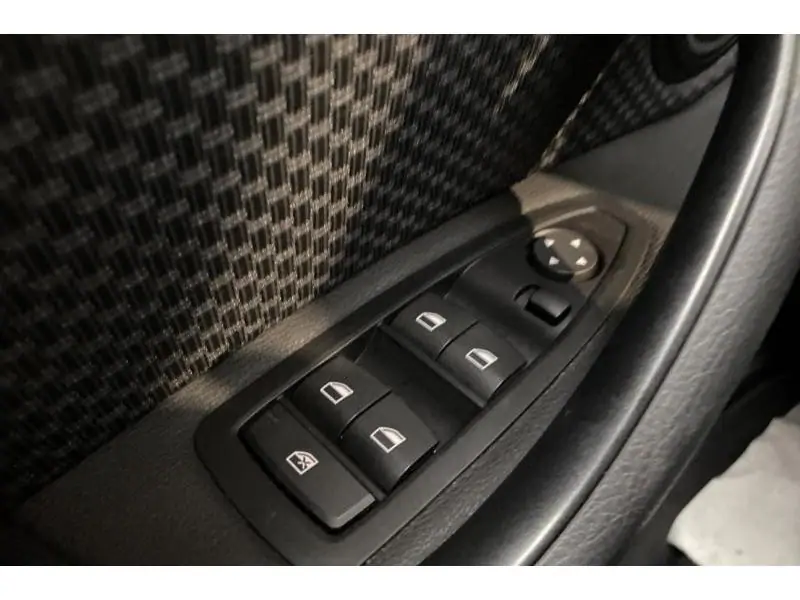 Occasion BMW Serie X X1 sDrive16d GREY 17