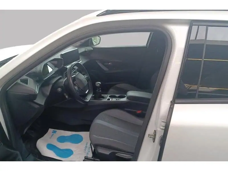 Occasion Peugeot 2008 II Allure WHITE 10
