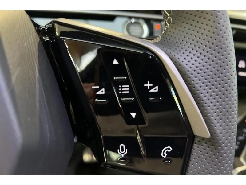 VEHICLE__CONDITION_SERVICE Peugeot 5008 GT GREY 25
