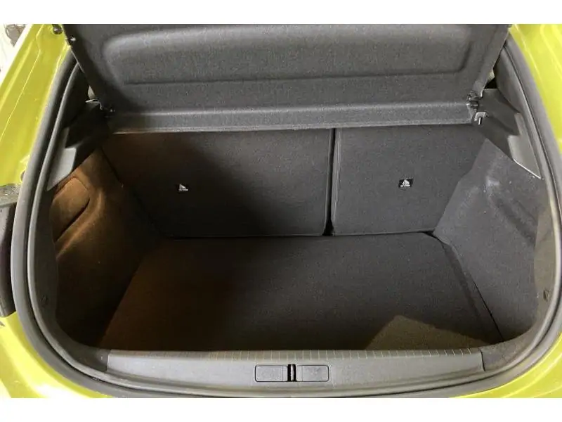 VEHICLE__CONDITION_SERVICE Peugeot 208 ALLURE*Dispo 04/2026 YELLOW 19