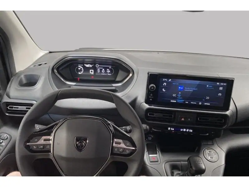Démo Peugeot Partner ST LIGHT BLACK 11