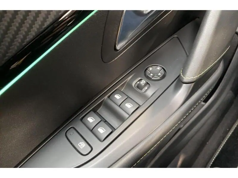 Occasion Peugeot 208 GT BLACK 17