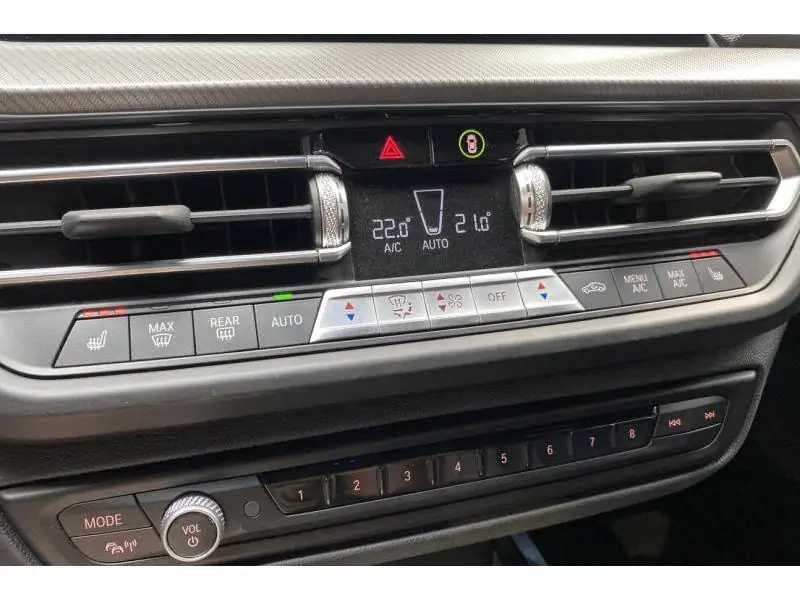 Occasion BMW Serie 1 118 CV BVA SPORT WHITE 15