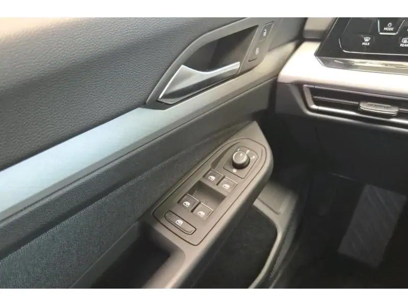 Occasion Volkswagen Golf Variant Berline 1.0 TSI MANUAL WHITE 16
