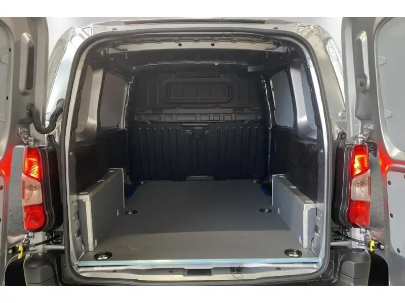 Démo Peugeot Partner STANDARD Heavy 50 KWh*0km GREY 19