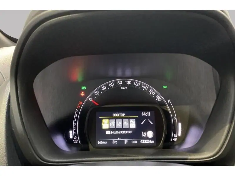 Occasie Toyota Aygo X X GREY 25