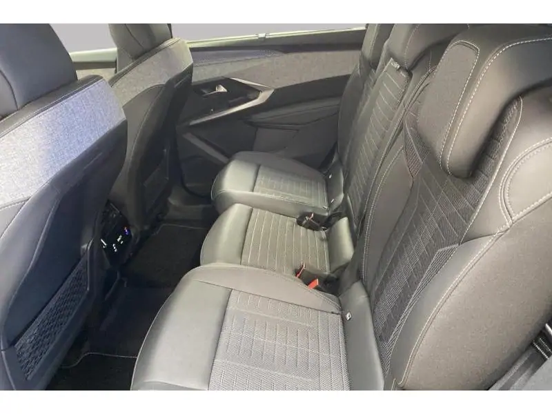 Occasion Peugeot 5008 GT - HYBRID - 7PL - 145 PK GREY 18