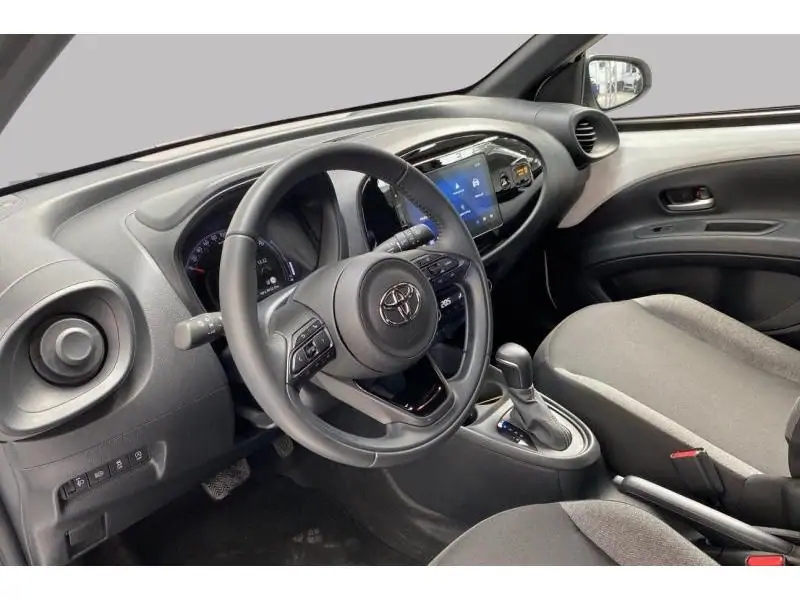 Occasion Toyota Aygo X Berline CVT WHITE 9