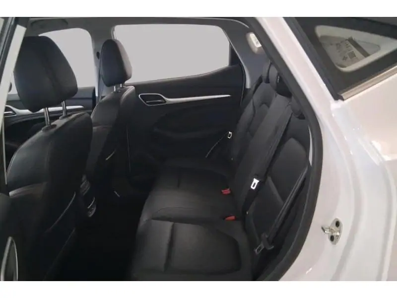 Occasion MG ZS luxury WHITE 18
