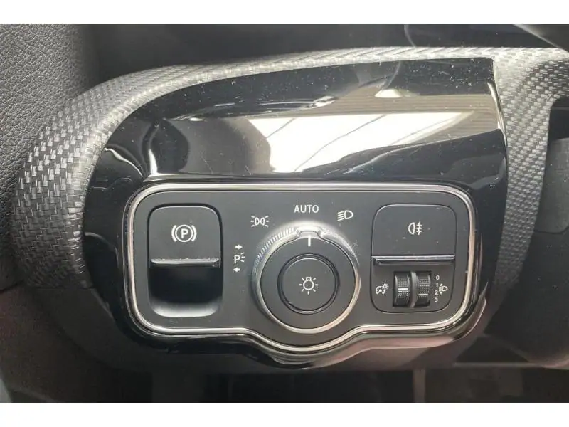 Occasion Mercedes-Benz A 180 D BUSINESS SOLUTION GREY 24