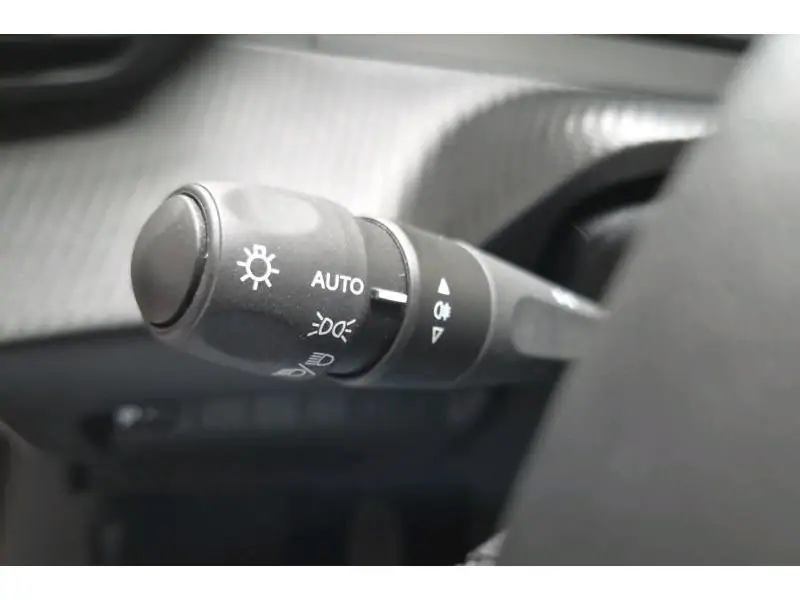 Occasion Peugeot 2008 STYLE WHITE 17