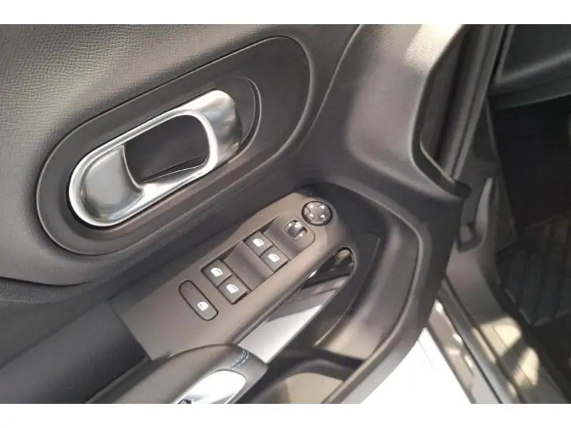 Démo Citroen C5 Aircross Hybrid 145 MAX GREY 17