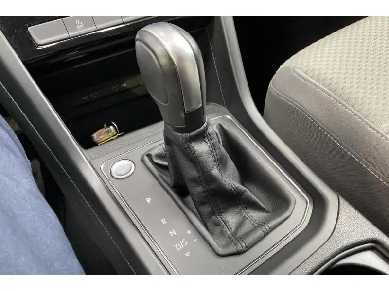 Occasion Volkswagen Touran Comfortline 7 PLACES 1.5 TSI D BLACK 16