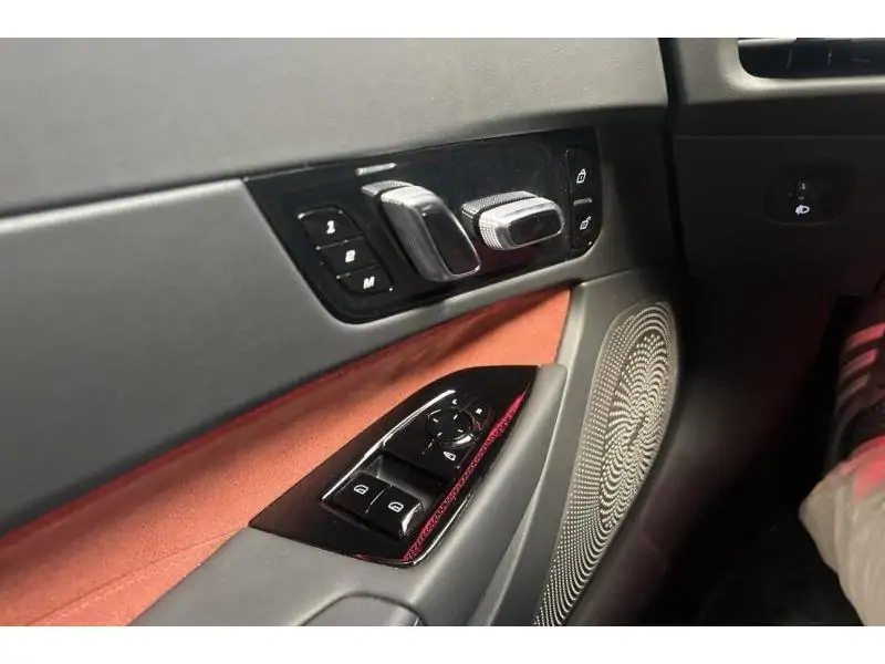 Démo MG CYBERSTER GT RED 15