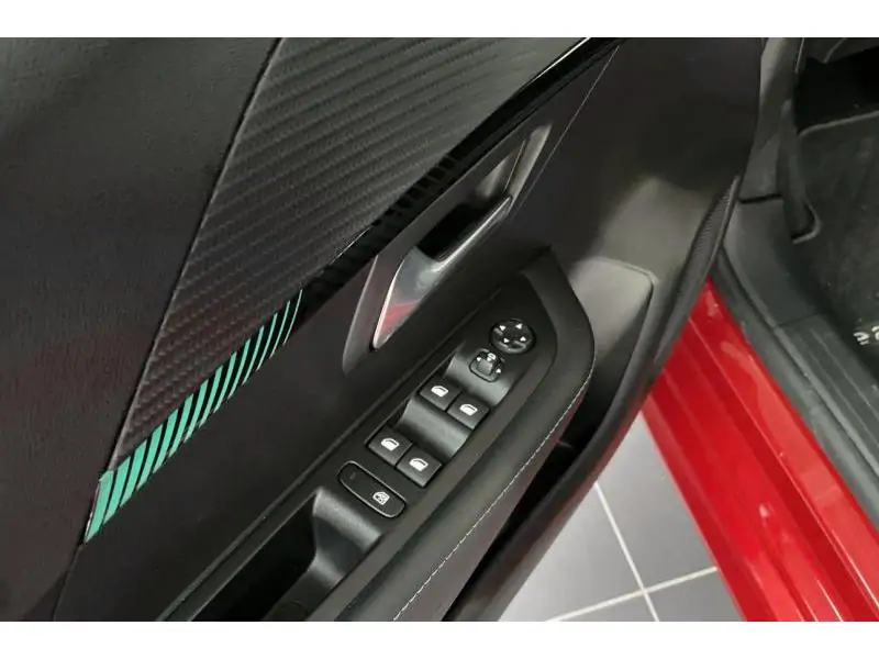 Occasion Peugeot 208 Allure Pack RED 19