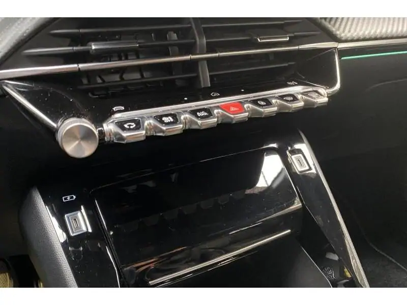 Occasion Peugeot 208 GT BLACK 38