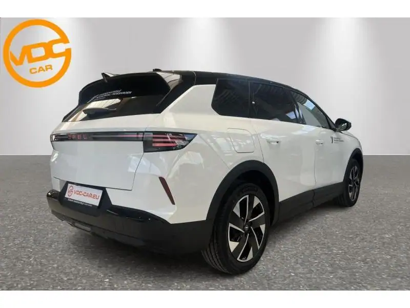VEHICLE__CONDITION_SERVICE Opel Grandland GS WHITE 3