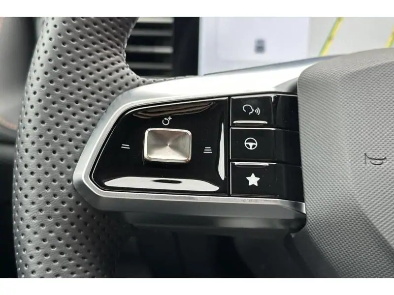 VEHICLE__CONDITION_SERVICE MG HS Luxury PHEV GREY 14