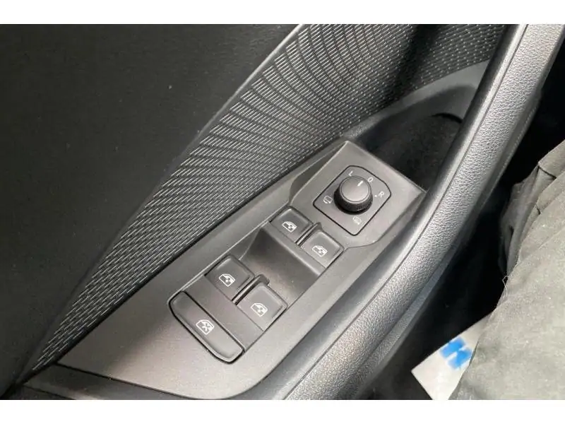 Occasie Skoda Octavia Ambition BLACK 17
