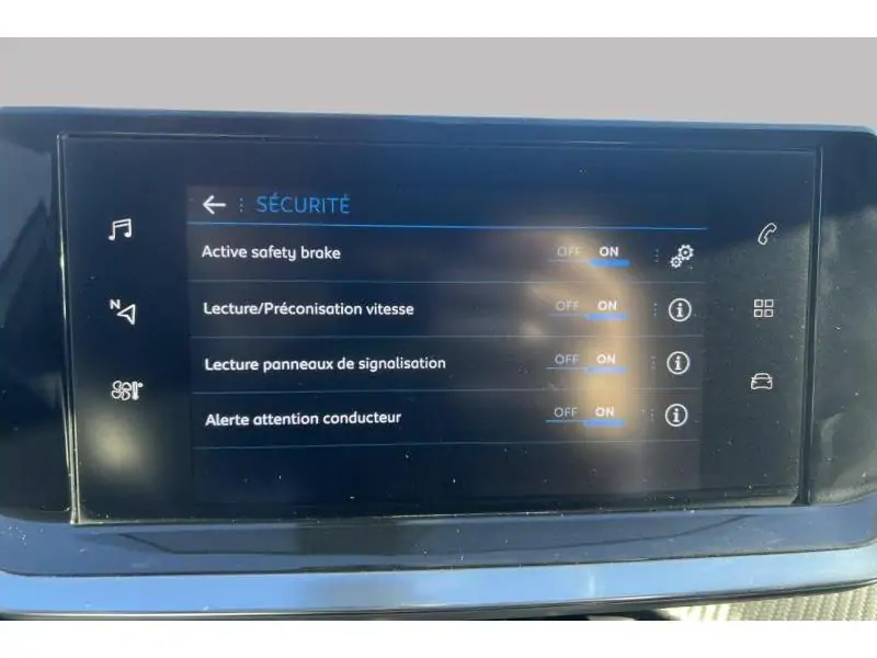 Occasion Peugeot 2008 ALLURE WHITE 17