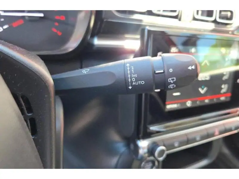 Occasion Citroen C3 shine RED 18