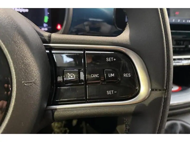 VEHICLE__CONDITION_SERVICE Fiat 500 TORINO*dispo 06/26 GREEN 22