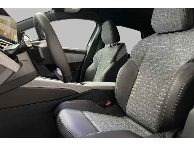 VEHICLE__CONDITION_SERVICE Peugeot 3008 ALLURE GREY 10