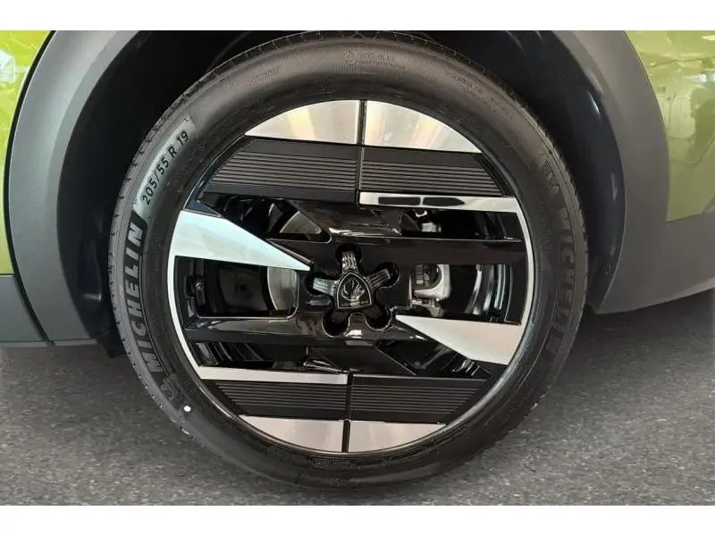Démo Peugeot 408 GT EXCLUSIVE GREEN 20