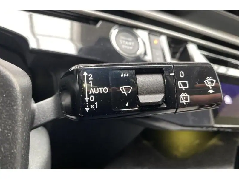 Occasion Peugeot 5008 ALLURE*Caméra de recul et GPS GREY 28