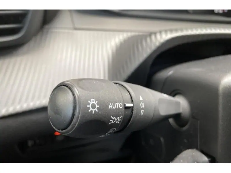 Occasion Peugeot 2008 II Allure ANTHRACITE 23