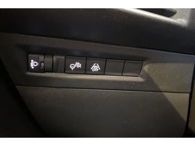 VEHICLE__CONDITION_SERVICE Opel Frontera GS BLACK 21