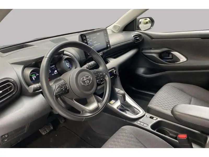 Occasion Toyota Yaris IV GREY 9