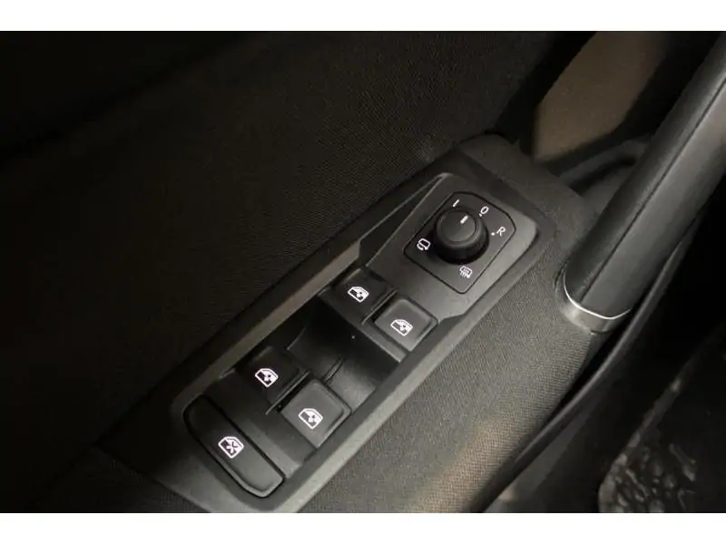 Occasie Volkswagen Touran III Comfortline WHITE 17