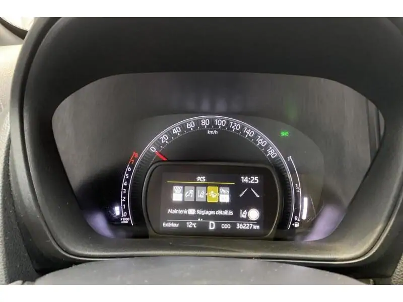 Occasion Toyota Aygo X Play BLUE 33