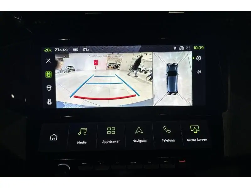 VEHICLE__CONDITION_SERVICE Peugeot 308 SW ALLURE Hybrid 145 BLUE 24