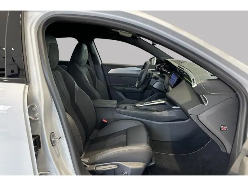 VEHICLE__CONDITION_SERVICE Peugeot 308 GT 1.6 Plug-in Hybrid 180 pk WHITE 8