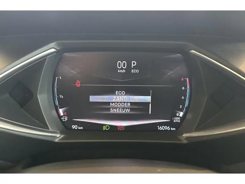 Occasion DS Automobiles DS 3 Crossback Performance Line - Camera GREY 28