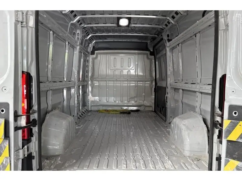 Occasion Fiat Ducato E-DUCATO 47KW MAXI 35 L2H2 GREY 19
