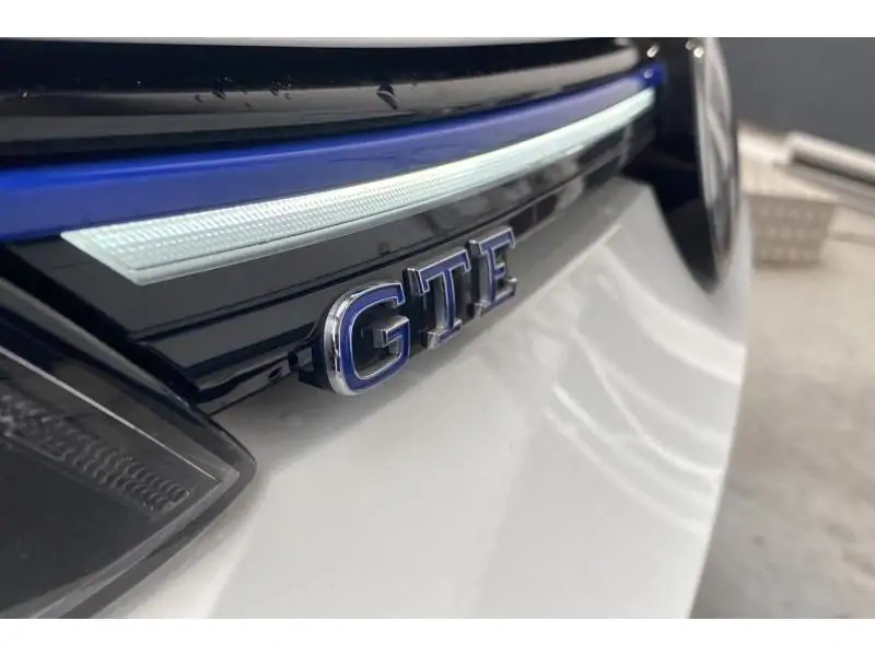 Occasion Volkswagen Golf VIII GTE - 245 PK WHITE 24