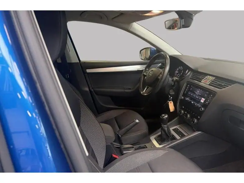 Occasion Skoda Octavia III Ambition BLUE 8