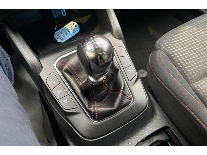 Occasie Ford Focus ST-Line 1.0 EcoBoost BLUE 16