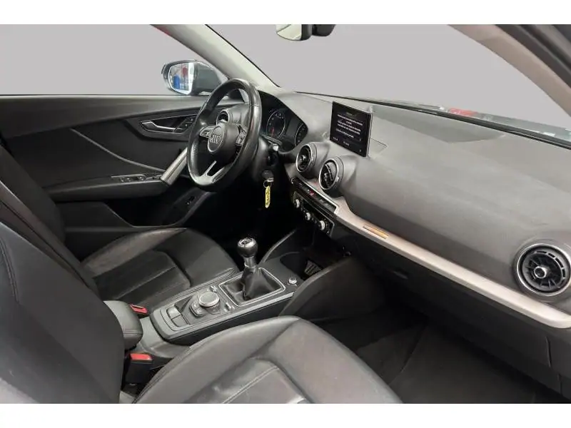 Occasion Audi Q2 S-LINE GREY 2