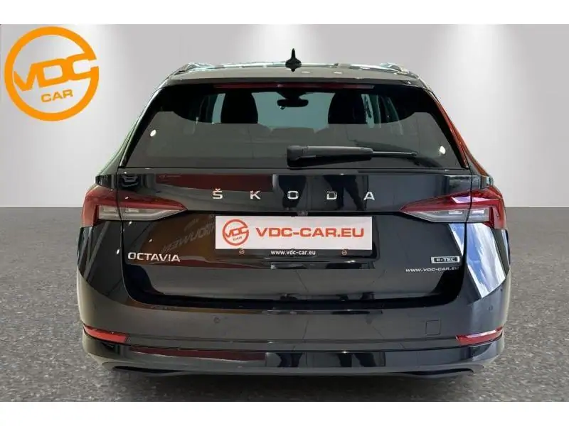 Occasion Skoda Octavia COMBI First Edition - 1.5 e-TSI DSG BLACK 7